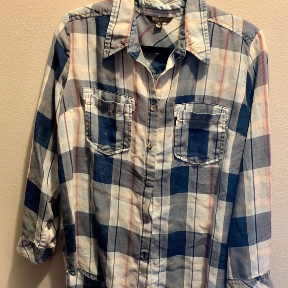 Peyton Jensen Plaid Buttondown - Picture 1 of 3